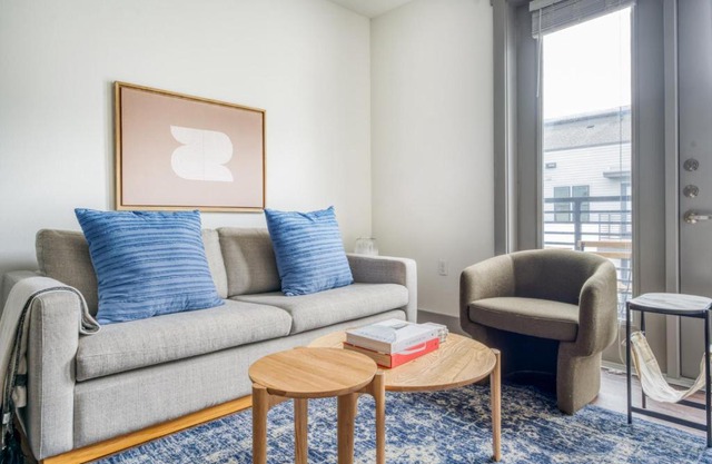 East Austin 1br w pool gym wd nr airport ATX-132
