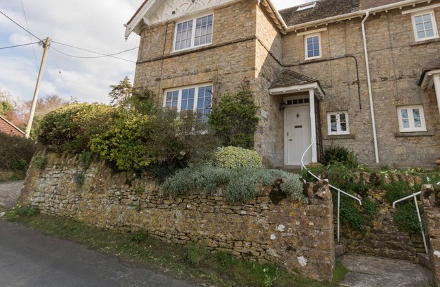 Cottage Est, WEYMOUTH