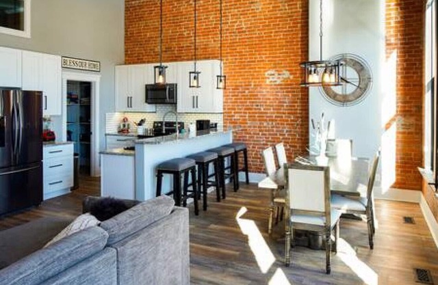 East Empire Theatre Loft - Quail Ridge 50% Off!
