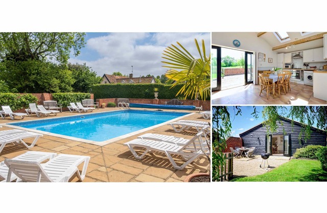 East Green Farm Cottages - Gardeners Cottage - sleeps 4 guests in 2 bedrooms