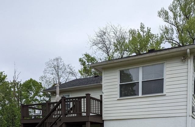 Sam's River House - Cozy, Convenient, Safe