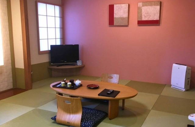 East Wing Japanese modern room 12 tatami mats M / Minamitsurugun Yamanashi