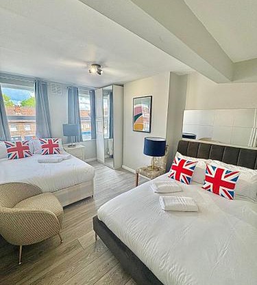 Eastcote Apartment