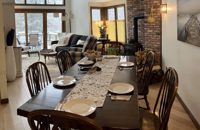 Eastman Lakeside Condo