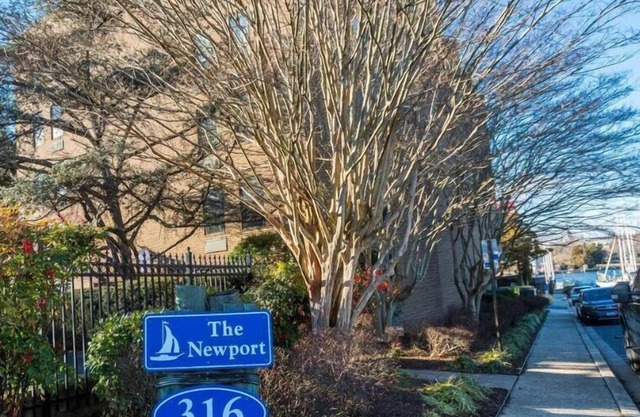 Eastport Condo - Perfect Location