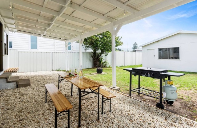 Easts Beach Escape A Relaxed Coastal Cottage