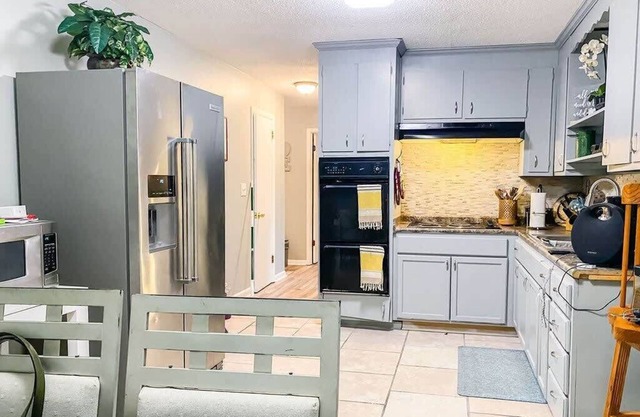 Blue Spring Oasis- Easy access to Downtown