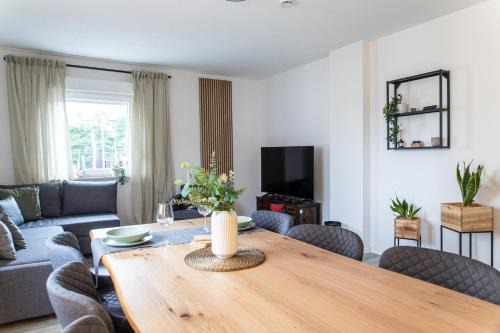 EasyStay Krefeld 10P Switch TV 2xApartments