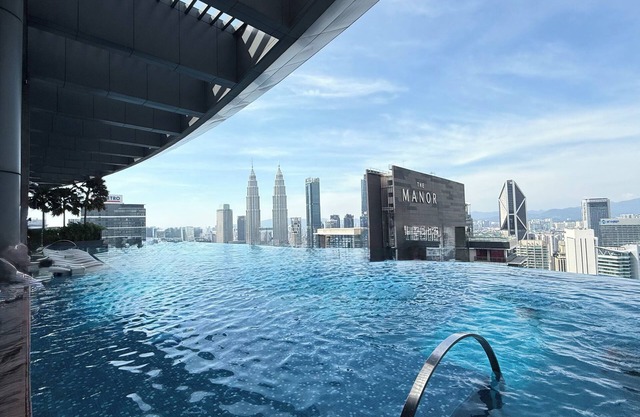 Eaton Residence KLCC by Royal