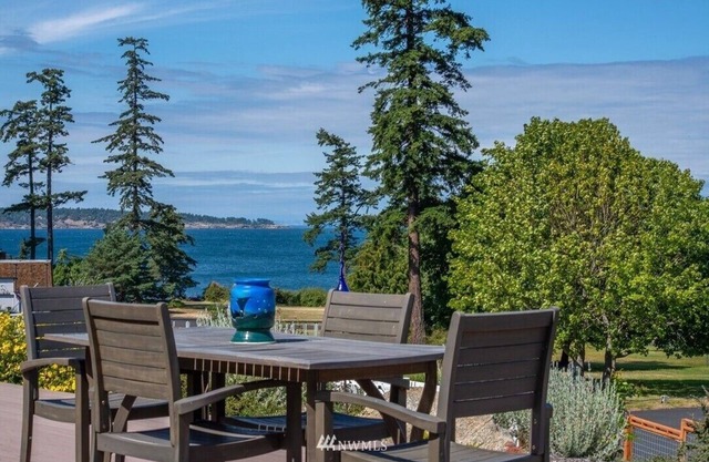 Echo Bay Retreat on Orcas Island North Shore