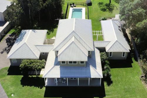 Echo Beach House
