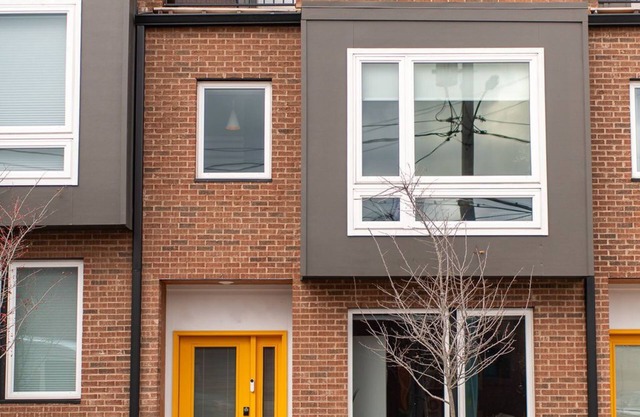 Eclectic, dog-friendly townhome located at the base of Lookout Mountain.