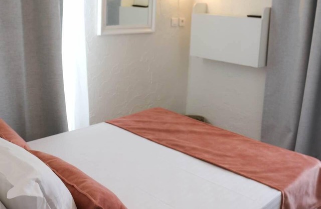 Eco double bed (3)