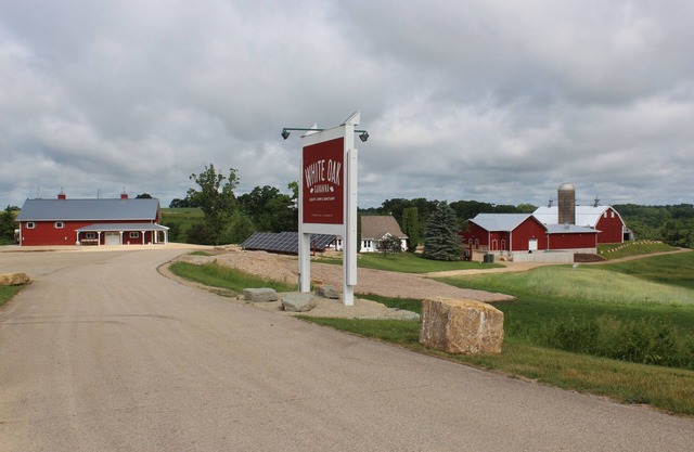 Juste ouvert! Eco-Friendly / Sustainable WhiteOakSavanna Events Farm and Santuary