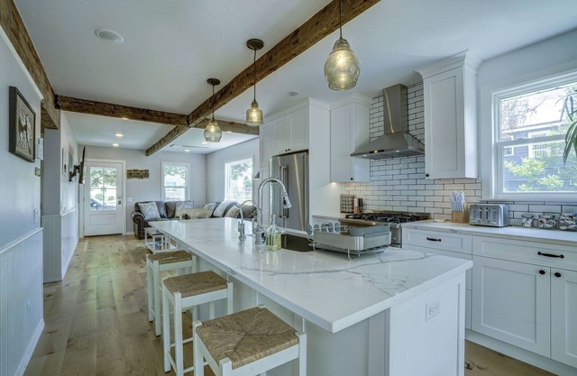 Eco11thStreetChic 3-bedroom in peaceful Missoula with WiFi, AC, Fenced Yard
