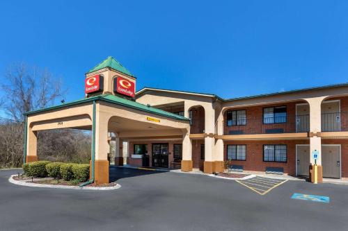 Econo Lodge Nashville near Percy Priest Lake