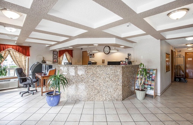 Econo Lodge SeaTac Airport North