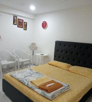 Economique Rester @BanjaraHills