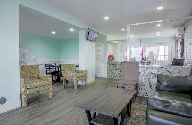 Economy Inn- Buttonwillow I-5