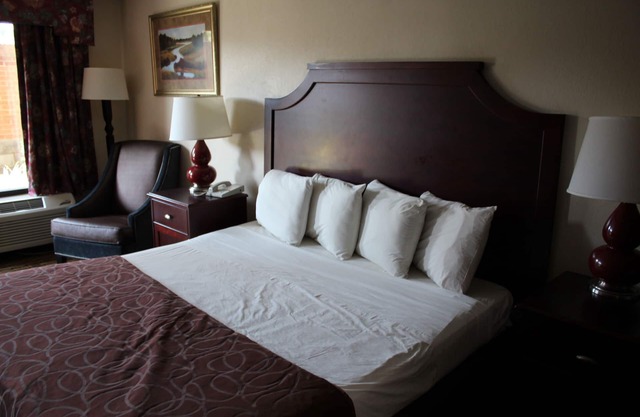 Economy Inn