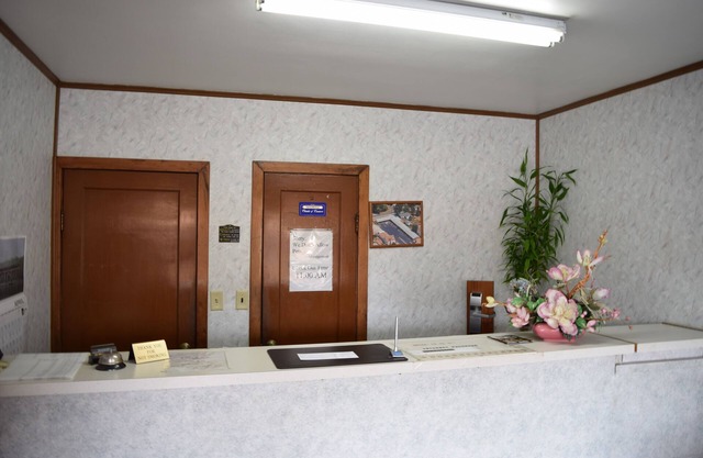 Economy Inn