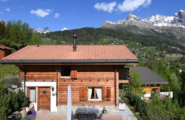 Ecureuil noir by Interhome