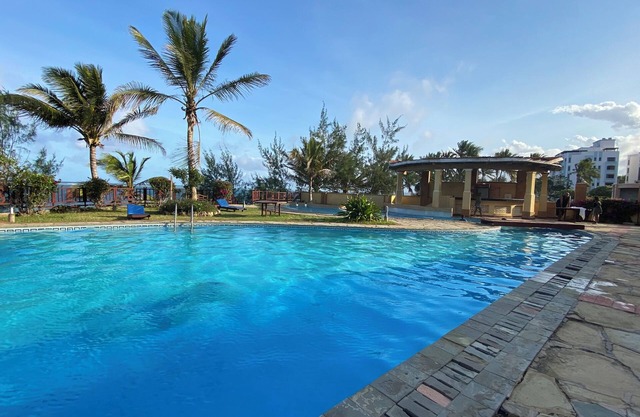 Eden Beach Resort Apartments