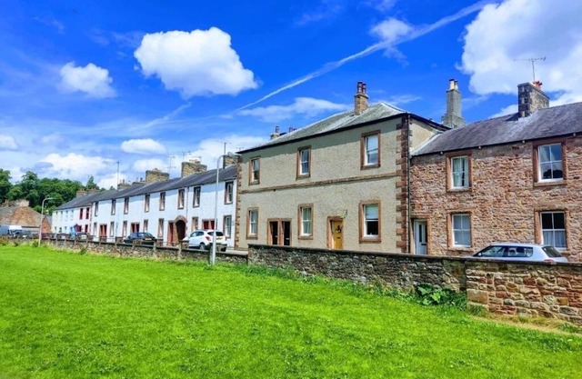 Eden House in the heart of the stunning Eden Valley. Pet-friendly!