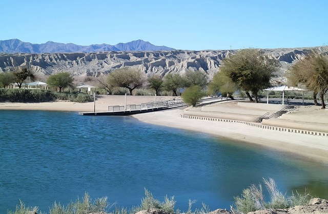 Edgewater Casino Resort, 2 x Sedona Pool View Queen Non Smoking Room