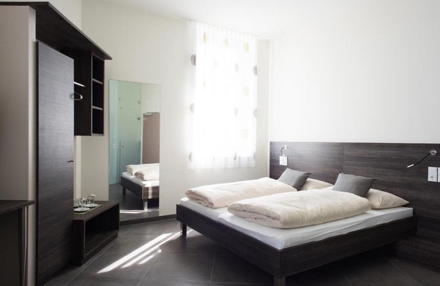 eee Hotel Traun