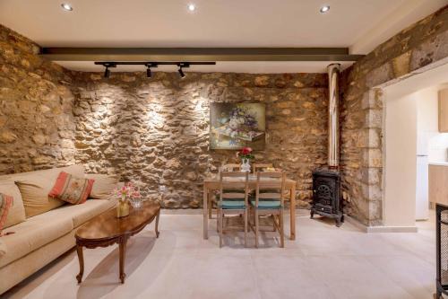 Eftichia's Nomad stone house