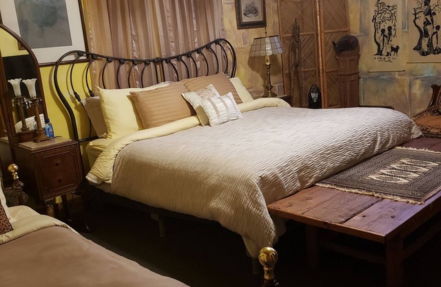EGYPTIAN ROOM Individual Rental