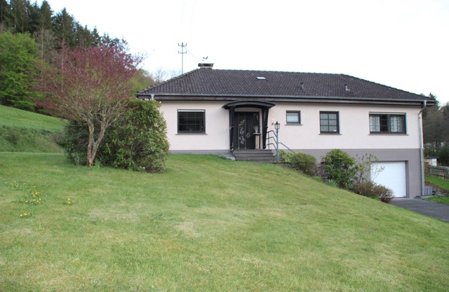 grande maison en lisière de forêt, 5 chambres., WLAN, max. 10 personnes, garage, vélos