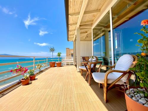 Eka Luxury Beachfront Two-Bedroom Apartment