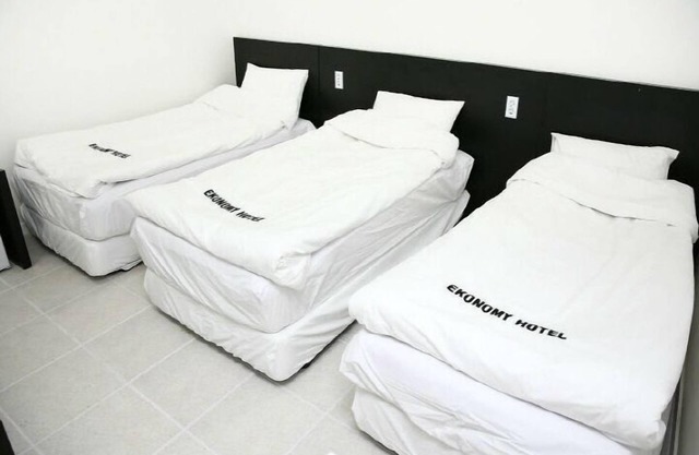 Ekonomy Hotel Gumi