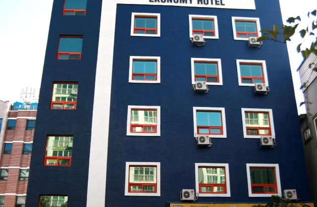 Ekonomy Hotel