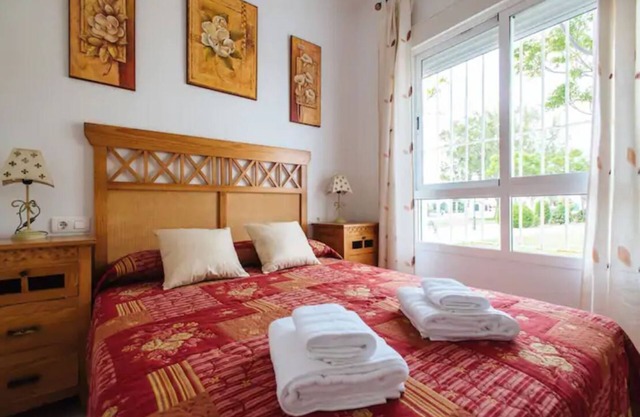 EL CANTIL (3 bedrooms + paddle + 2 free parking)