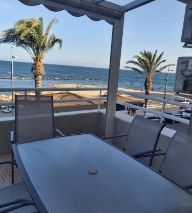 El espigón de Aguadulce