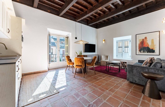 Exclusive 2 Bedroom Apartment