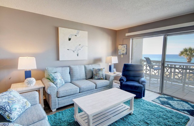 2BR / 2BA - Front du golfe avec une vue magnifique sur le golfe et la piscine