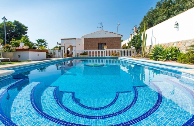 El Pino by Interhome