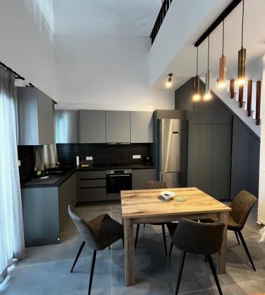 Elaeagnus Apartments