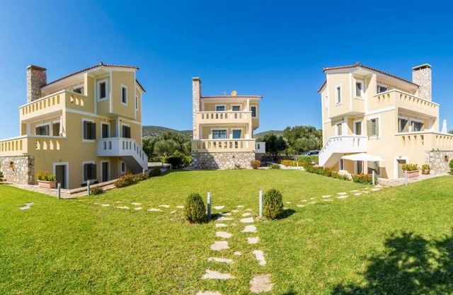 Elaia Villas