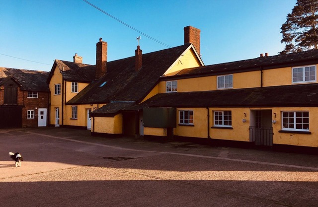 Ferme Elbury, Broadclyst