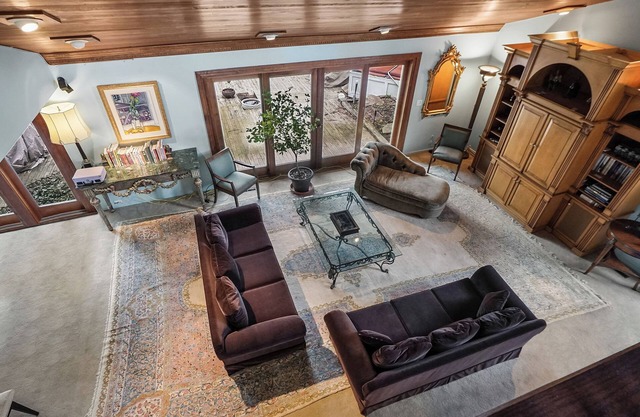 Maison élégante avec accès au lac Pine (West Bloomfield, Michigan, États-Unis)