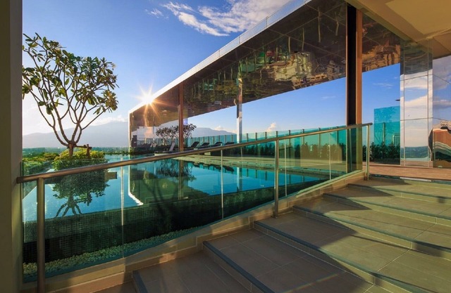 EwNouveau élégant 1-BR près du bazar de nuit de Chiang Mai / piscine sur le toit / WIFI
