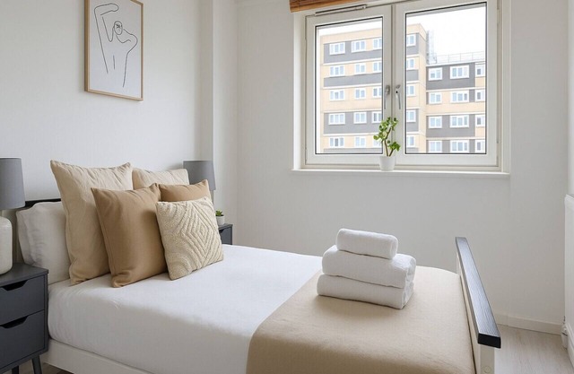 Elegant 2 Bedroom Apartment in Battersea
