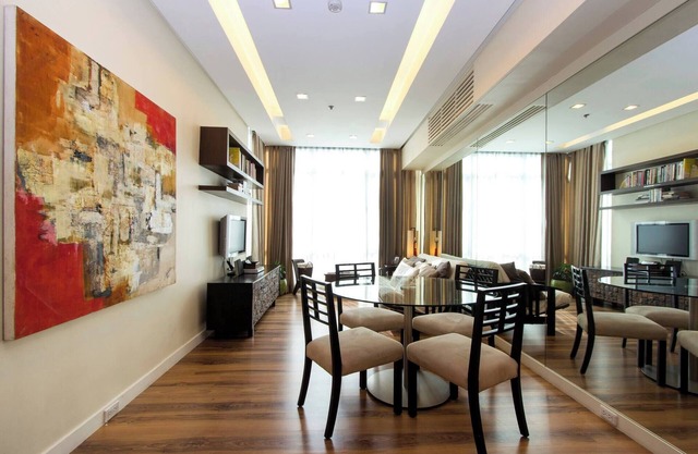 Elegant 2BR Apartment in Upscale Fort BGC Fast Wifi