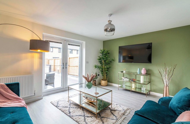 Elegant 3 Bedroom House with Parking