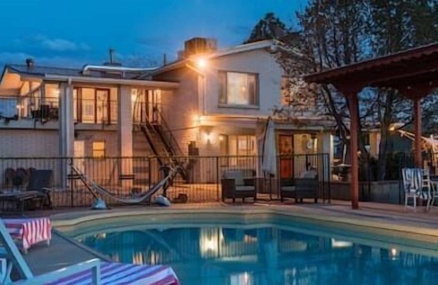 Elegant 3000sqft 5BR Pool House w/ Pool Table